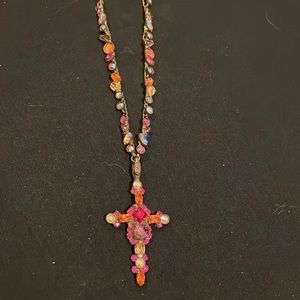 Sorelli Cross necklace